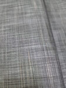 Grey Yarn-Dyed Poly-Viscose Suiting Fabric – Crosshatch Weave for Formal Trousers & Blazers”